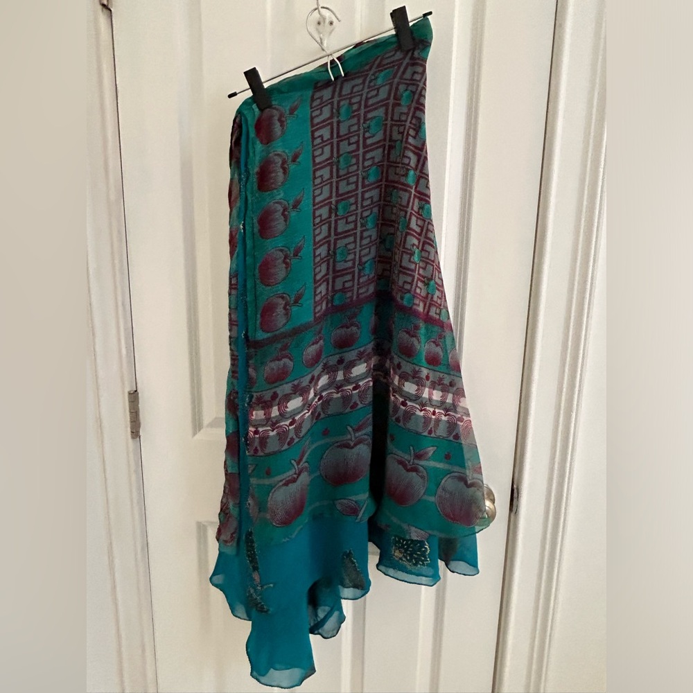 Crepe sari wrap skirt, never worn - Picture 3 of 5